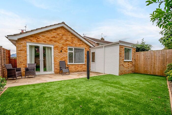2 Bedroom Detached Bungalow For Sale In Deerstone Way, Dunnington, York, YO19