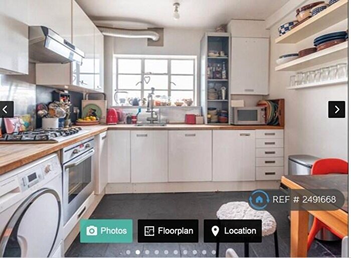 3 Bedroom Flat To Rent In Oman Court, London, NW2