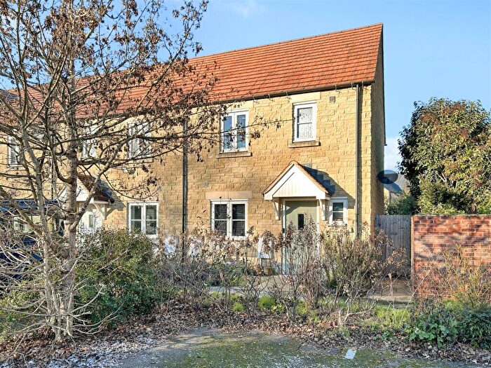 2 Bedroom End Of Terrace House For Sale In Dixon Close, Mickleton, GL55