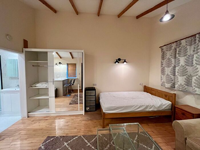 Studio To Rent In Thornbury Road, Osterley, TW7