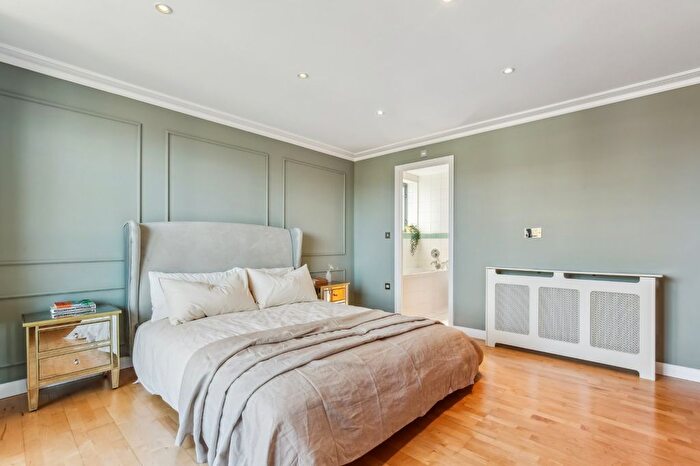 2 Bedroom Flat To Rent In Vitae, Goldhawk Road, W6