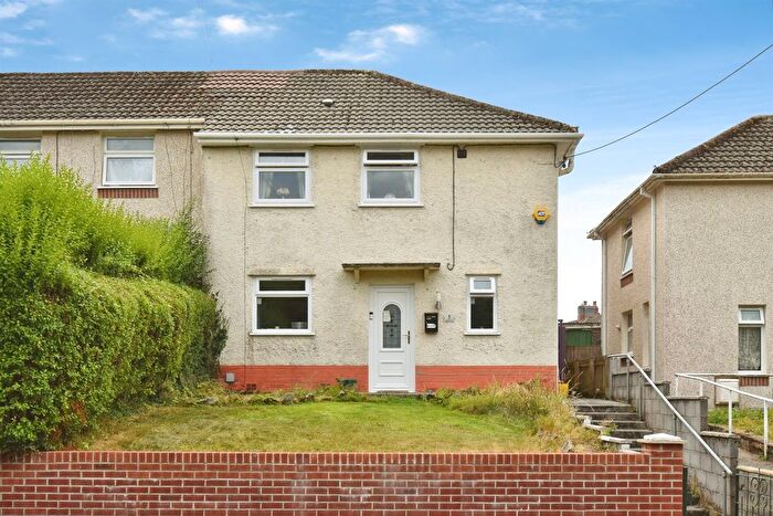 3 Bedroom Semi-Detached House For Sale In Heol Hir, Gwaun Cae Gurwen, Ammanford, SA18
