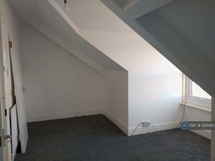 1 Bedroom Flat To Rent In Kayll Road, Sunderland, SR4