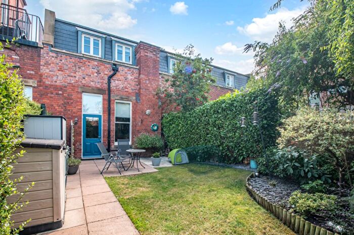 1 Bedroom Flat For Sale In Clock Tower View, Stourbridge, West Midlands, DY8