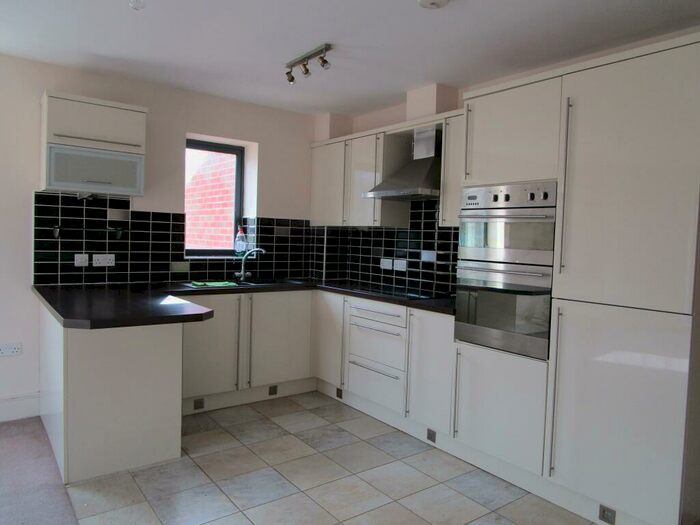 2 Bedroom Flat To Rent In Kilner Court, Denaby Main, Doncaster, DN12