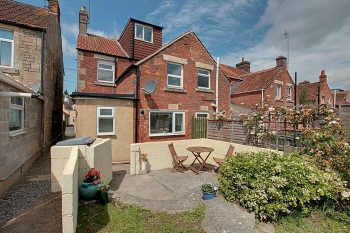 1 Bedroom Flat To Rent In Wyke Road, Trowbridge, BA14