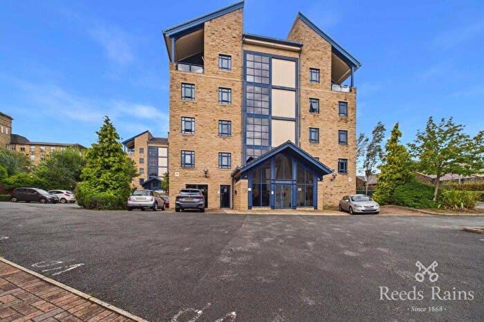 2 Bedroom Apartment For Sale In Equilibrium, Lindley, Huddersfield, West Yorkshire, HD3