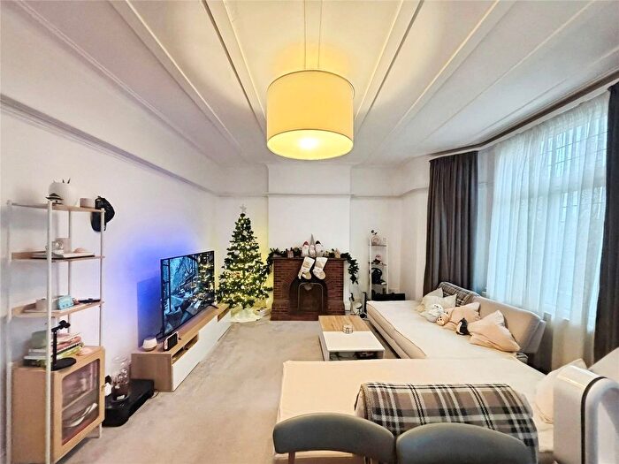 1 Bedroom Maisonette To Rent In Stamford Brook Road, London, W6