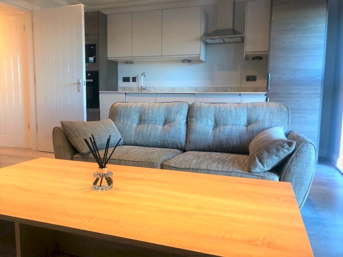 1 Bedroom Apartment To Rent In Concord House, Leylands Road, Leeds, West Yorkshire, LS2