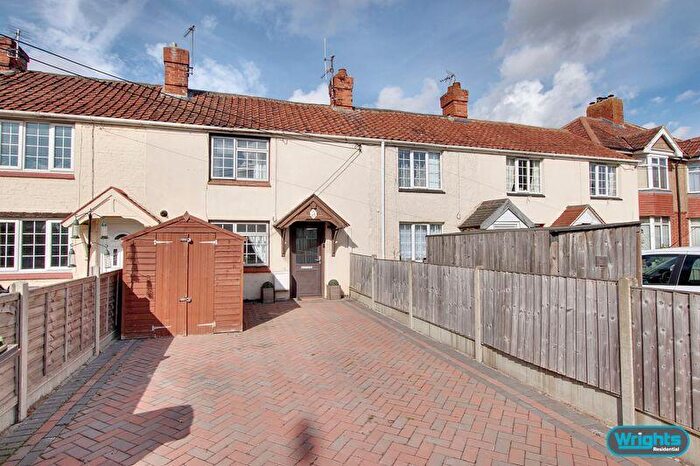 2 Bedroom Terraced House For Sale In Bradley Road, Trowbridge, BA14
