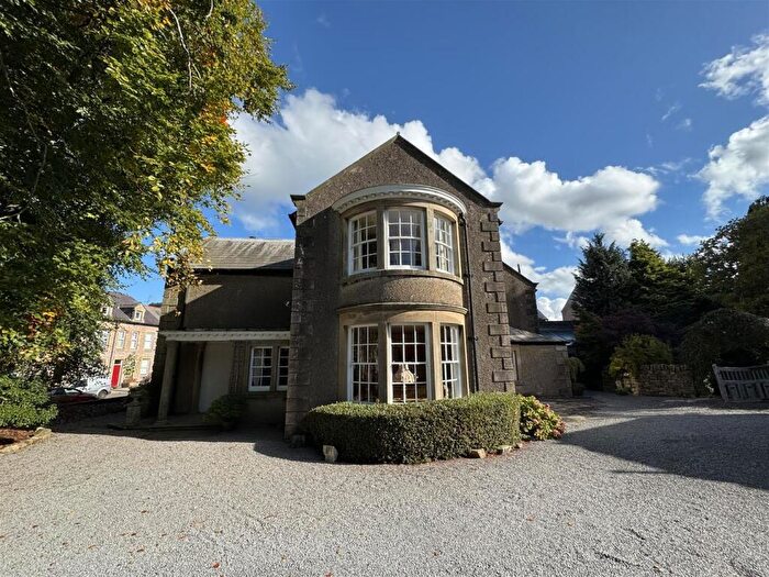8 Bedroom Detached House For Sale In Town Head House High Street, Kirkby Stephen, CA17
