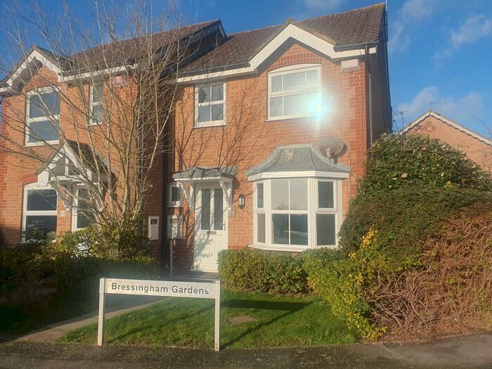 3 Bedroom Semi-Detached House To Rent In Bressingham Gardens, Northampton, NN4