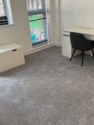 1 Bedroom Flat To Rent In Broadway, London, W13