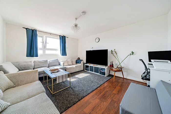 1 Bedroom Flat To Rent In Acton, Acton, London, W3