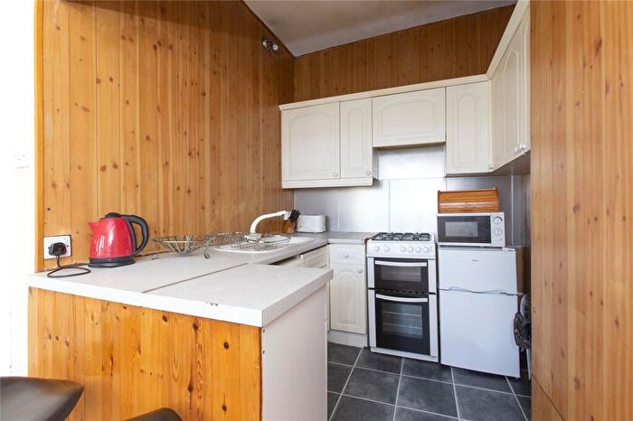 1 Bedroom Flat To Rent In Gorgie Road, Gorgie, Edinburgh, EH11