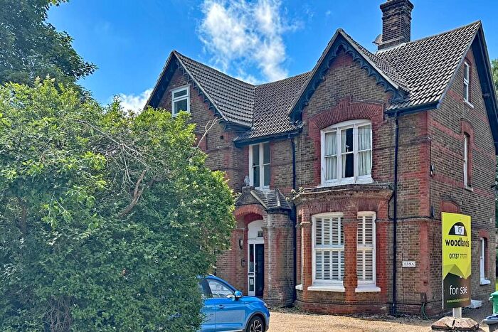 1 Bedroom Flat For Sale In Frenches Road, Redhill, RH1