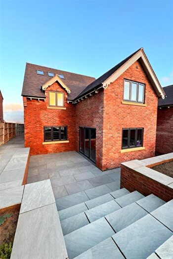 4 Bedroom Detached House For Sale In The Green, Findern, DE65