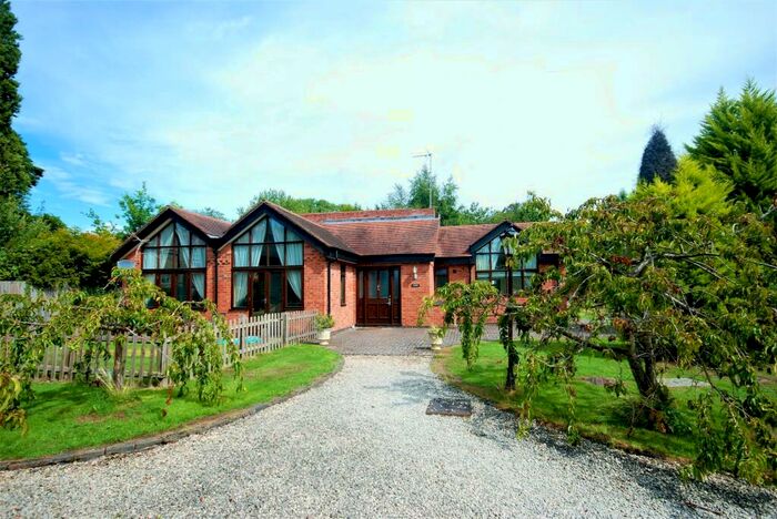 4 Bedroom Bungalow To Rent In Blackdown Hall, Sandy Lane, Leamington Spa, Warwickshire, CV32