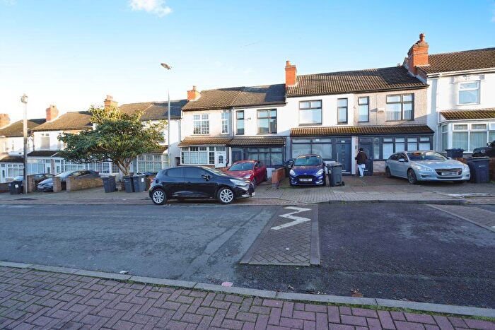 3 Bedroom Terraced House For Sale In Aubrey Road, Birmingham, B10