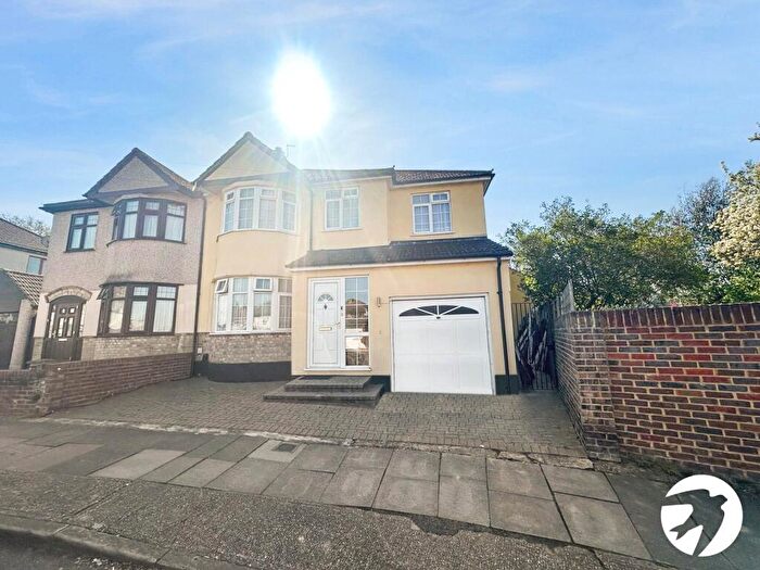 1 Bedroom Flat To Rent In Roseacre Road, Welling, Kent, DA16