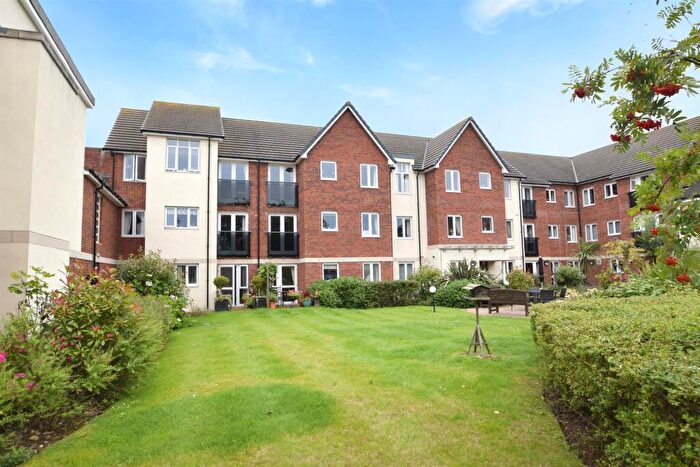 2 Bedroom Apartment For Sale In Bygate Court, Chapel Lane, Monkseaton, NE25