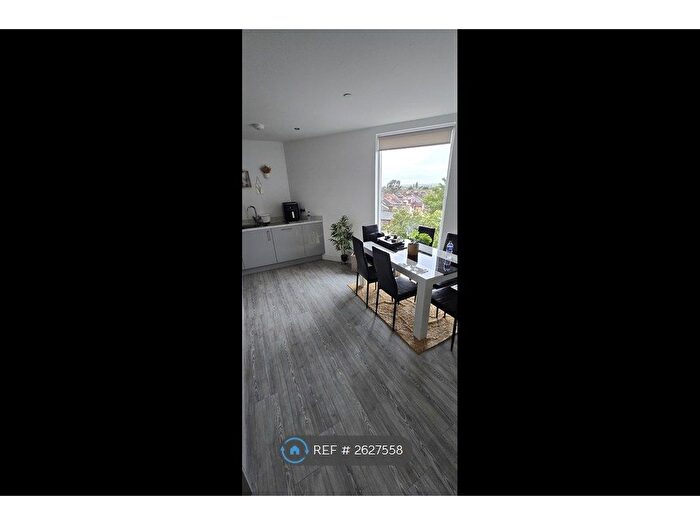 2 Bedroom Flat To Rent In Echo Court, Harrow, HA2