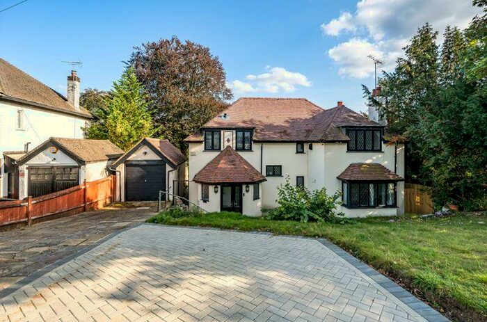 4 Bedroom Detached House To Rent In Pampisford Road, Purley, CR8