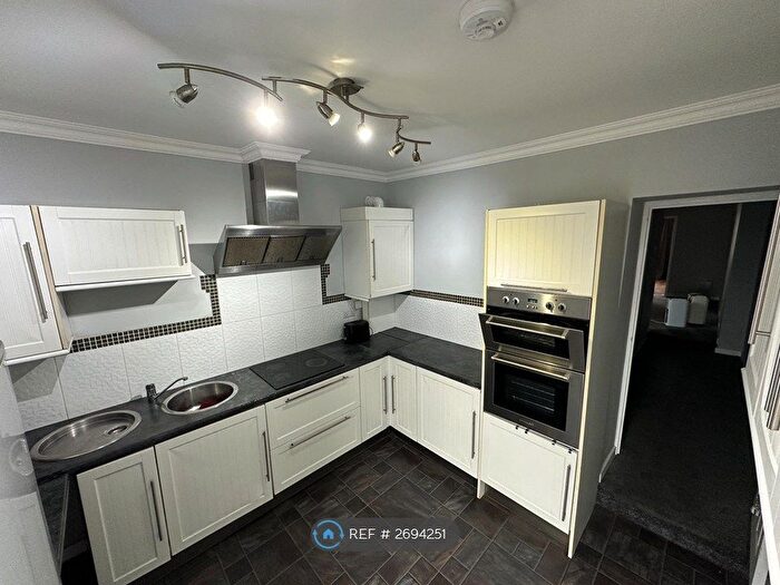 1 Bedroom Flat To Rent In Gorseinon, Swansea, SA4