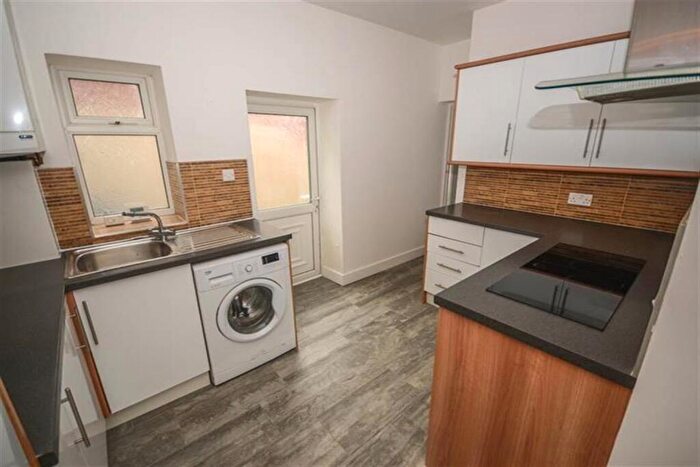 3 Bedroom Flat For Sale In Stanhope Road, South Shields, NE33