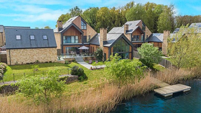 6 Bedroom Detached House For Sale In Huxley Court, South Cerney, Cirencester, Gloucestershire, GL7