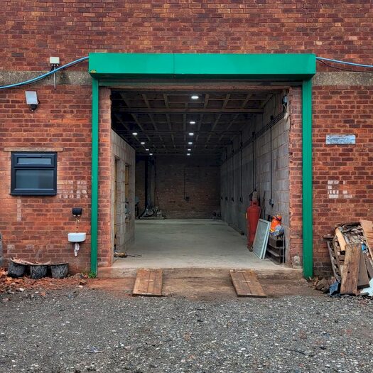 Parking/garage To Rent In Ombersley Road, Birmingham, B12