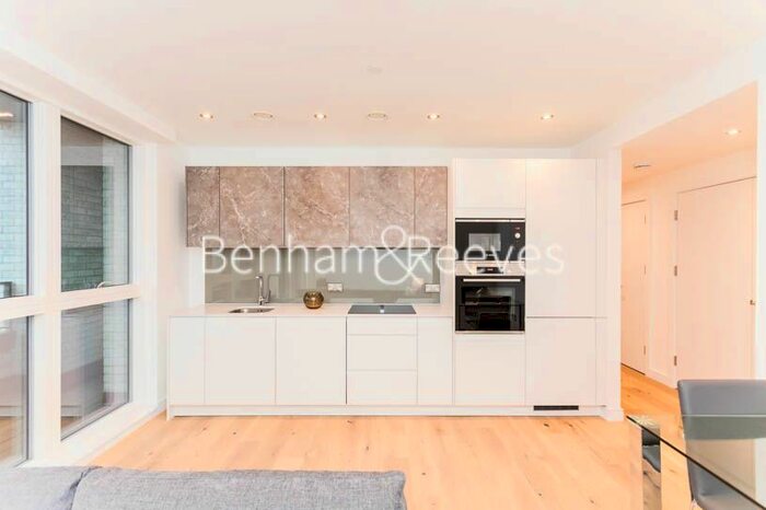 1 Bedroom Flat To Rent In Duval House, Clapham Junction, SW11