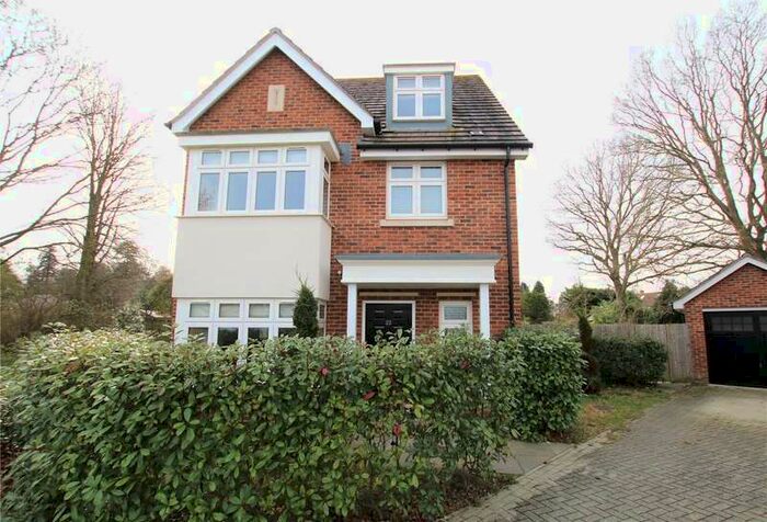 4 Bedroom Detached House To Rent In Freshers Grove, Earley, Reading, RG6