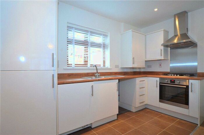 2 Bedroom Flat To Rent In Blagrove Crescent, Ruislip, Middlesex, HA4