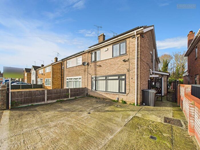 3 Bedroom Semi Detached House For Sale In Robert Avenue, Peterborough, PE1