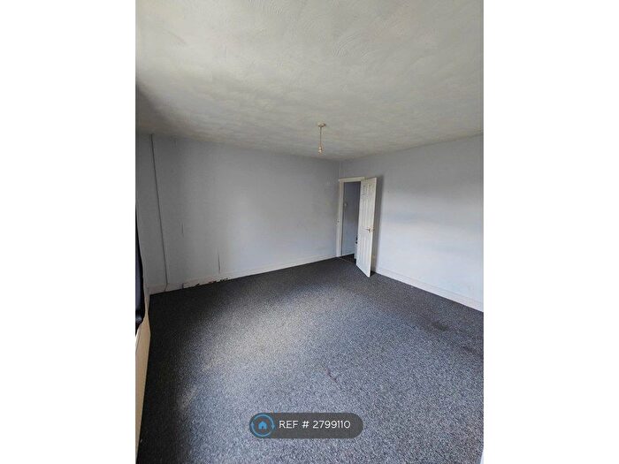 2 Bedroom Terraced House To Rent In Kenyon Avenue, Oldham, OL8