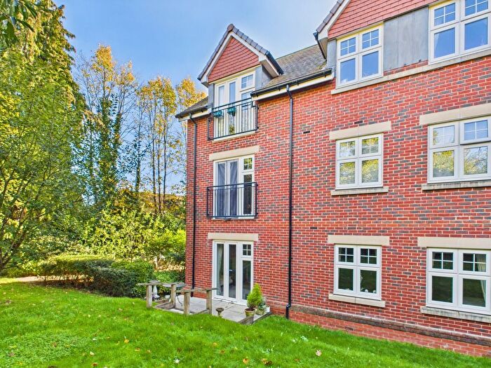 2 Bedroom Flat For Sale In Marple Lane, Chalfont St. Peter, Buckinghamshire, SL9