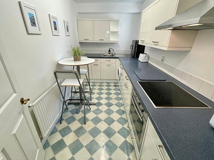 2 Bedroom Flat To Rent In Parker Street, Covent Garden, Lbs, Ucl, Holborn, West End, London, WC2B