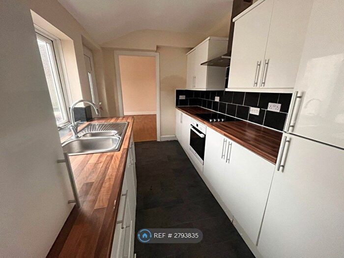 2 Bedroom Bungalow To Rent In Eldon St, Sunderland, SR4