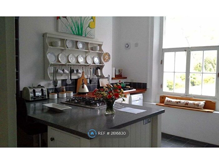 2 Bedroom Flat To Rent In Marina, St. Leonards-On-Sea, TN38