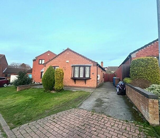 3 Bedroom Bungalow To Rent In Beech Close, Burstwick, Hull, HU12