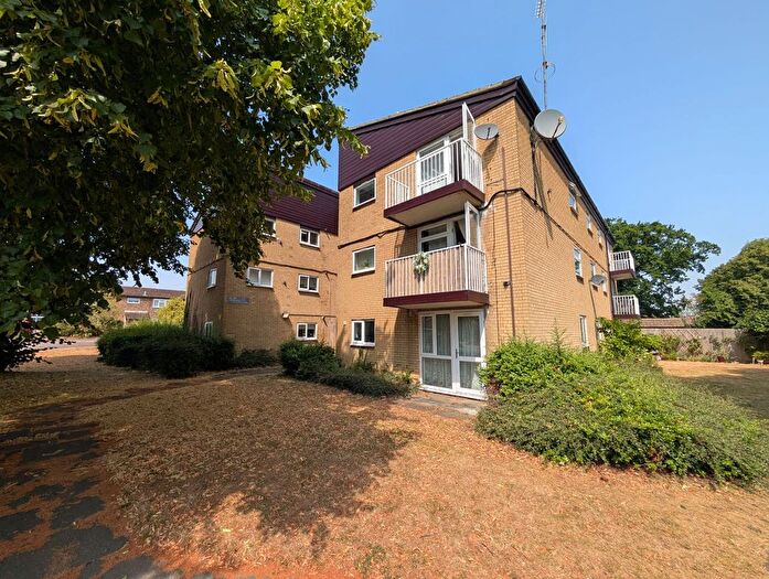 1 Bedroom Flat For Sale In Stirling Close, Stevenage, SG2