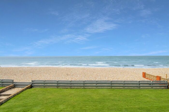 2 Bedroom Flat To Rent In Seafields, Bracklesham Bay, Chichester, PO20