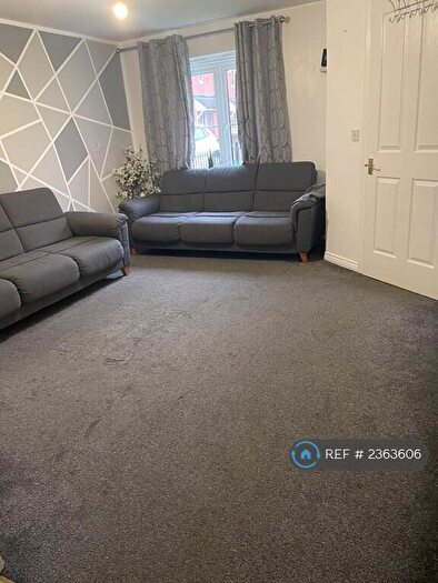 4 Bedroom Semi-Detached House To Rent In Scott Close, Stratford-Upon-Avon, CV37