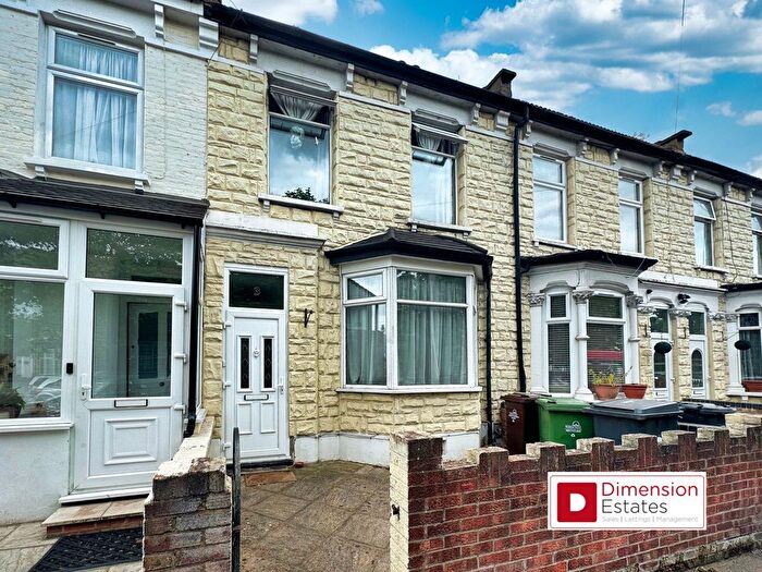 4 Bedroom Terraced House To Rent In Alexandra Road, Off Leyton High Road, Leyton, East London, London, E10