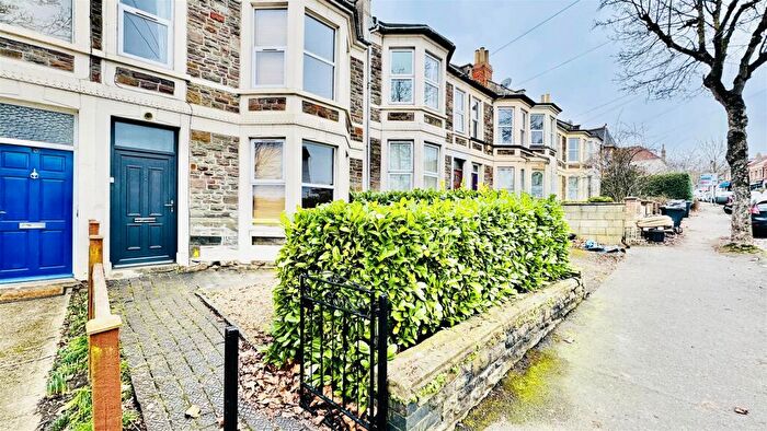 6 Bedroom Terraced House To Rent In Muller Road, Horfield, BS7