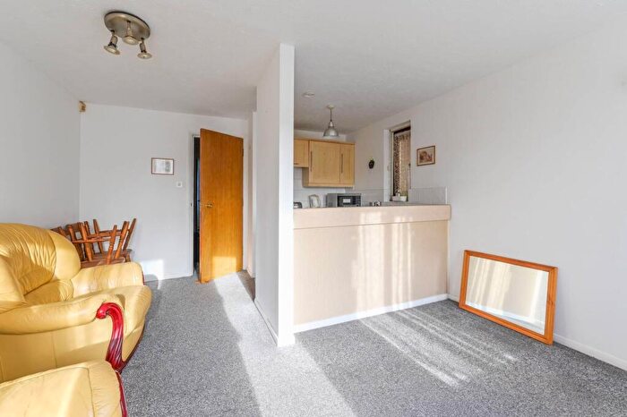 1 Bedroom Flat For Sale In Discovery Walk, Wapping, London, E1W