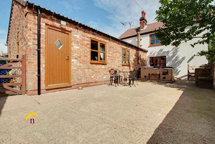 4 Bedroom Equestrian Facility For Sale In Scunthorpe Road, Thorne, Doncaster, DN8