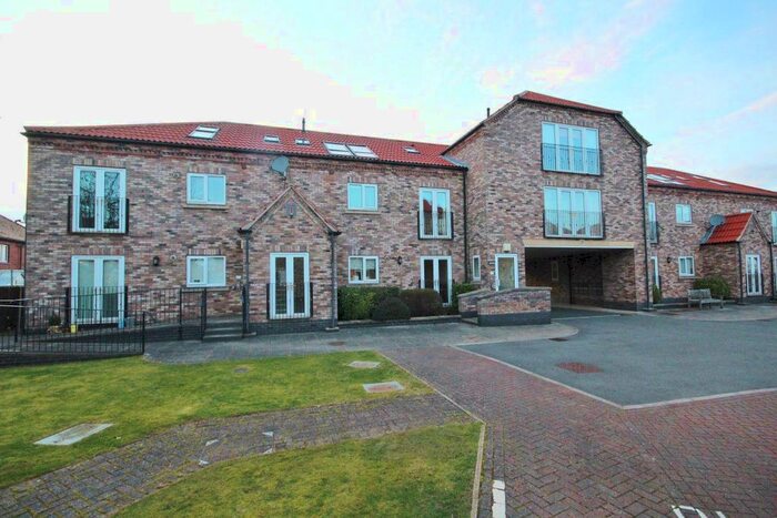 2 Bedroom Flat To Rent In Station Road, Rawcliffe, Goole, DN14