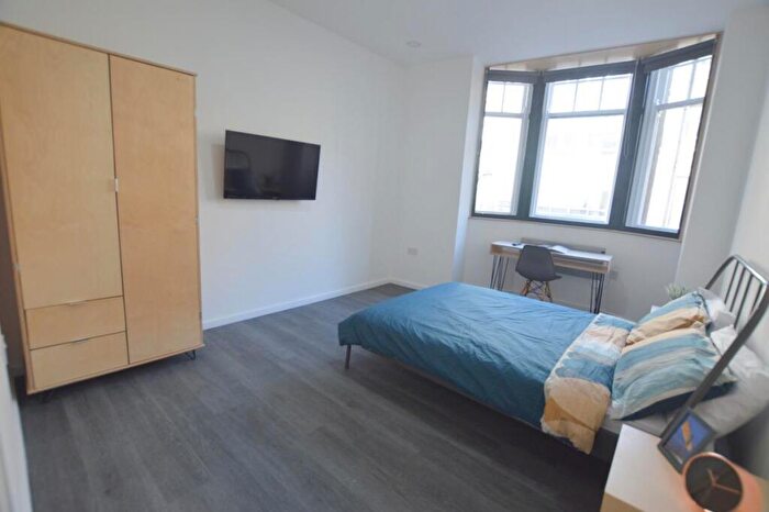 2 Bedroom Country House To Rent In Mosley Street, City Centre, NE1